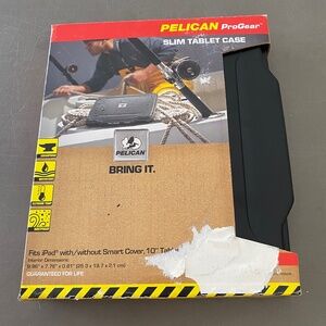 Pelican Pro Gear Slim Line iPad/Tablet Hard Case